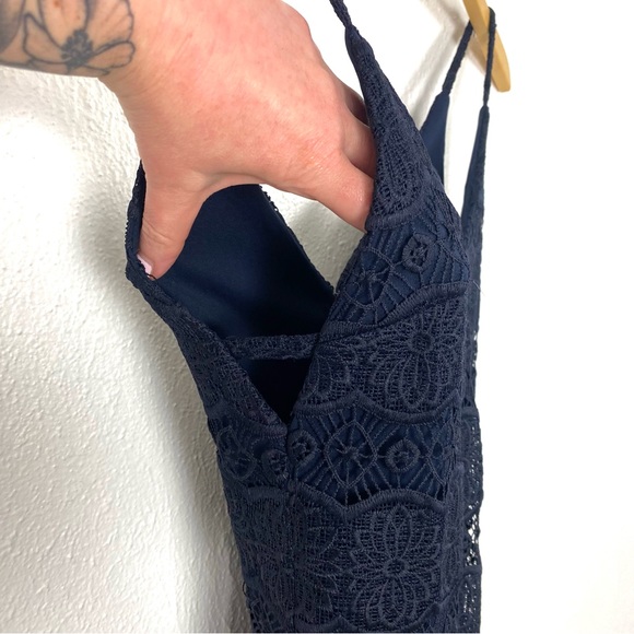 Betsey Johnson NWT Navy Sleeveless Midi Dress with Lace Crochet Overlay Size 0 - Picture 7 of 15